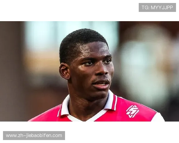 摩纳哥前锋恩佐拉：红牌罚下后的反思与成长。